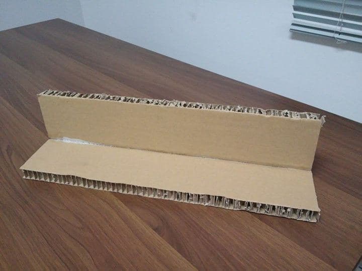 Honeycomb angle profile